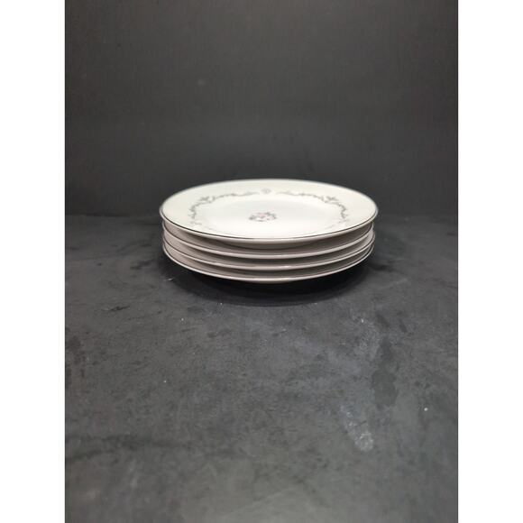 Petite Bouquet Bread‎ Plates Set, Set Of 4, 6.5", Floral Dinnerware, Japan #114 - Picture 6 of 9